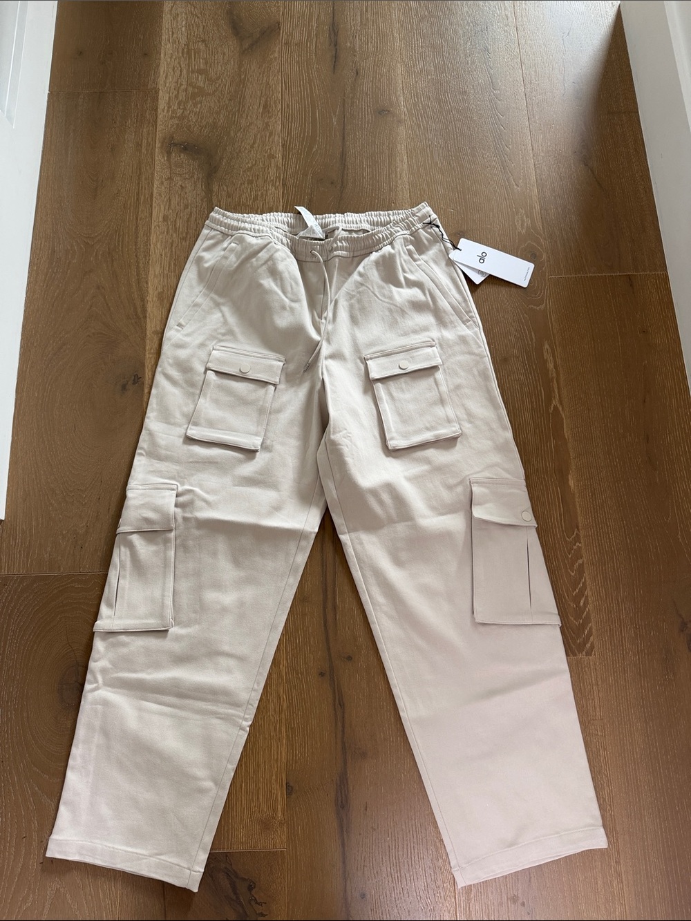 ALO Yoga Men's Cargo Pants with Multiple Patch Pockets